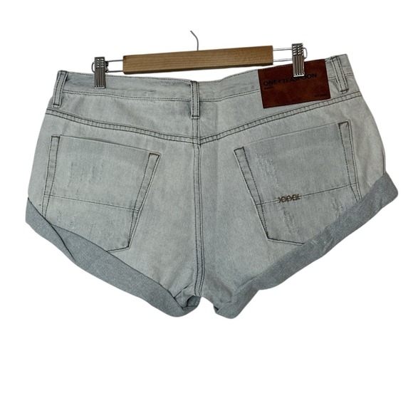 One Teaspoon Bandits Shorts Women Size 32 Distressed/Frayed Twisted Cuff Hem New